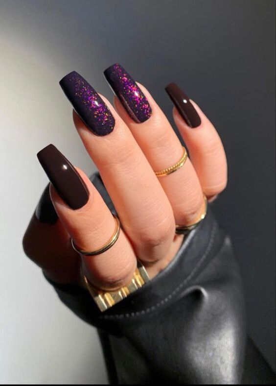 2024's Trending Dark Spring Nails: Chic Almond, Short & Coffin Designs