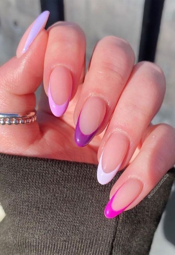 2024's Fresh French Spring Nails: Pastel, Floral & Nature-Inspired Designs